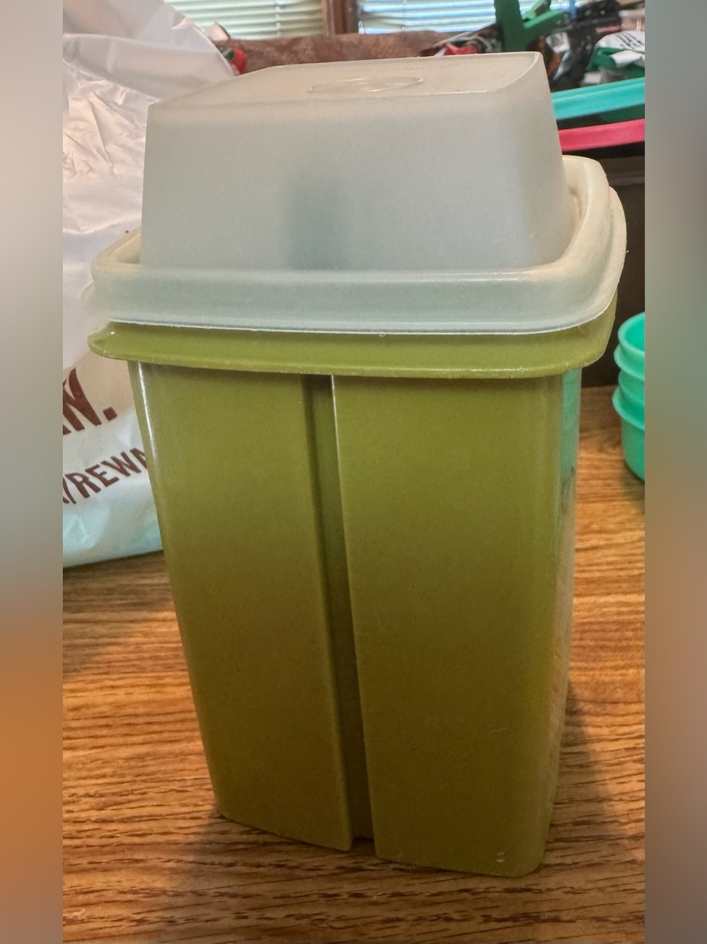Tupperware pickle keeper. Vintage avocado green.